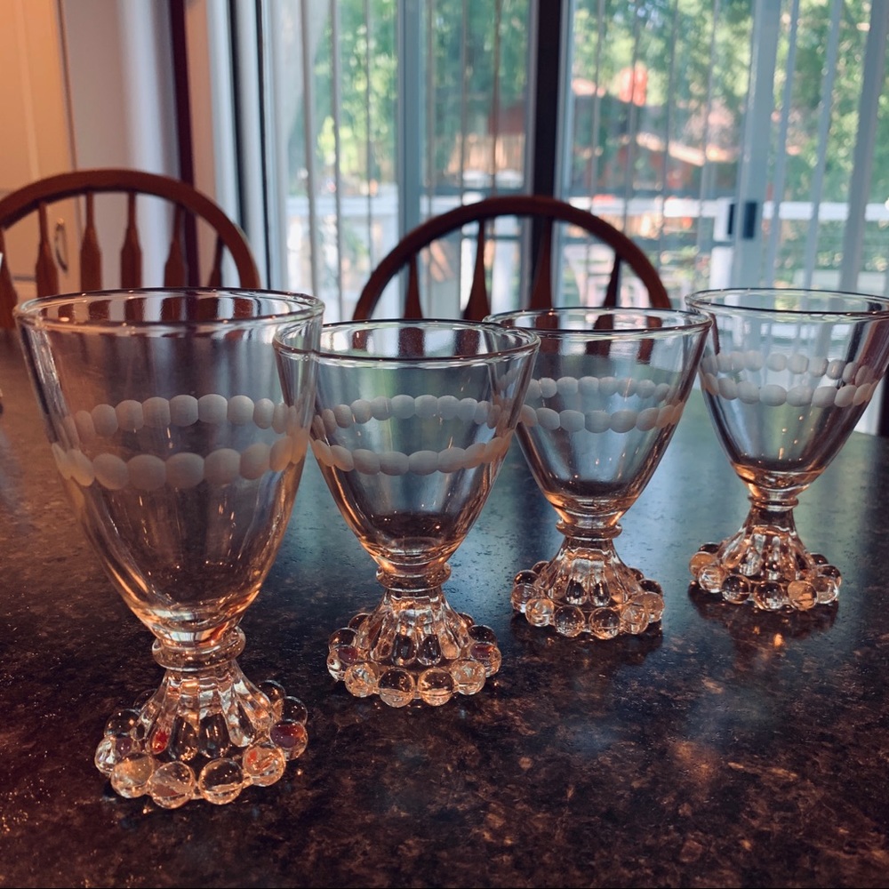 ❌SOLD❌ Boopie Champagne Glasses ETCHED CIRCLES, Set of 4